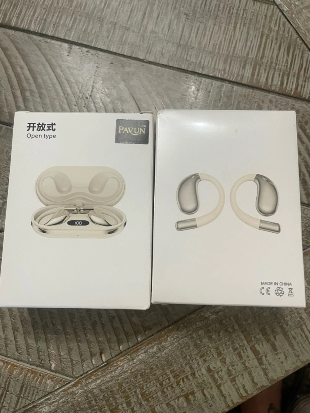 Wireless Earbuds with Charging Case NIB